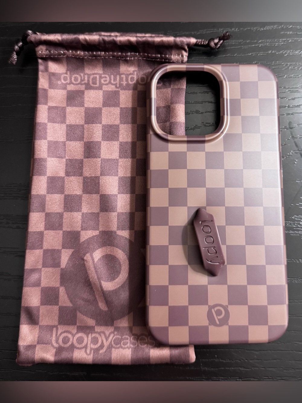 iPhone 15 Pro Max Loopy Case